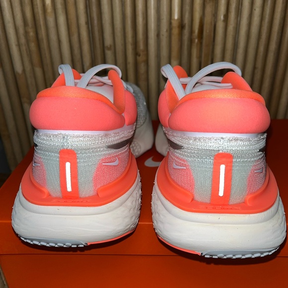 WOMENS ZOOMX INVINCIBLE RUN FK SKOE, W12 - Picture 10 of 13